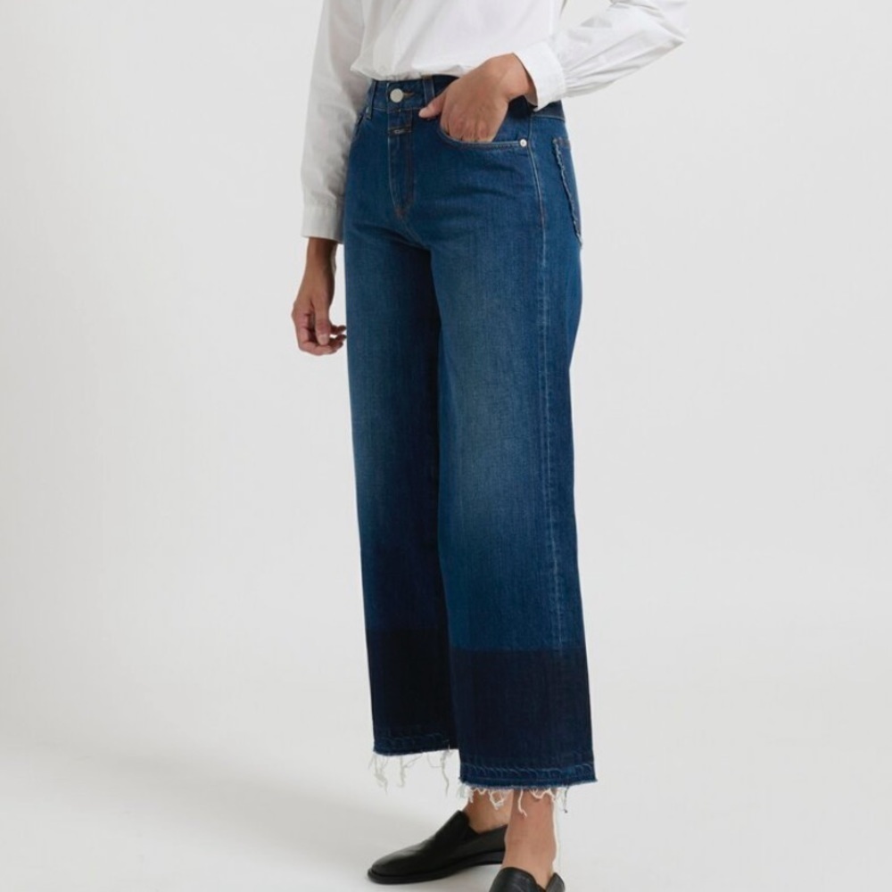 Closed- Wide Leg Dark Wash “Glow” Raw Edge Denim Blue Jeans